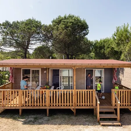 Hotel Camping Sabbiadoro Lignano Sabbiadoro Exterior foto